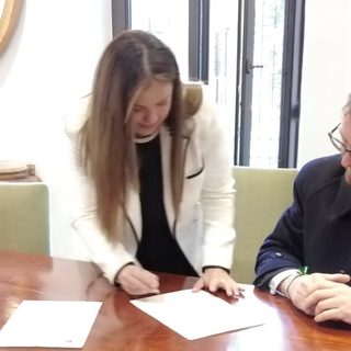 Isabel Muñoz, Auxiliar Administrativa — toma de posesión