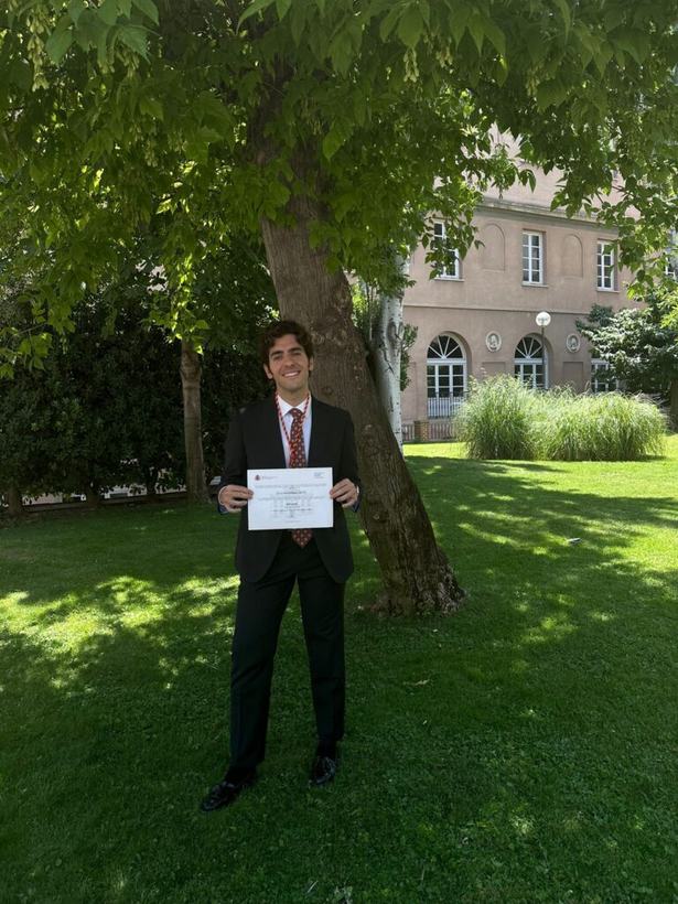 Toma de posesión de alumno aprobado 8 — Academia David Gibert