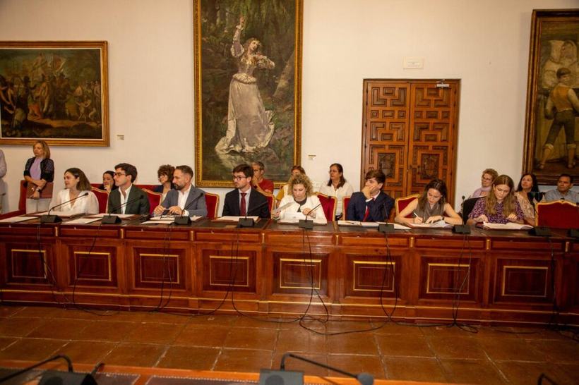 Toma de posesión de alumno aprobado 50 — Academia David Gibert